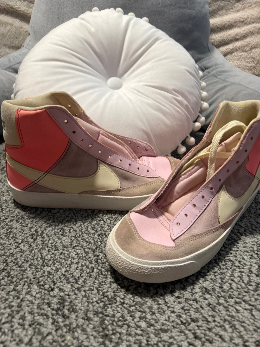 Nike Women’s High-Top Sneakers in Pink, Cream, and Coral NIKE BLAZER MID ‘77